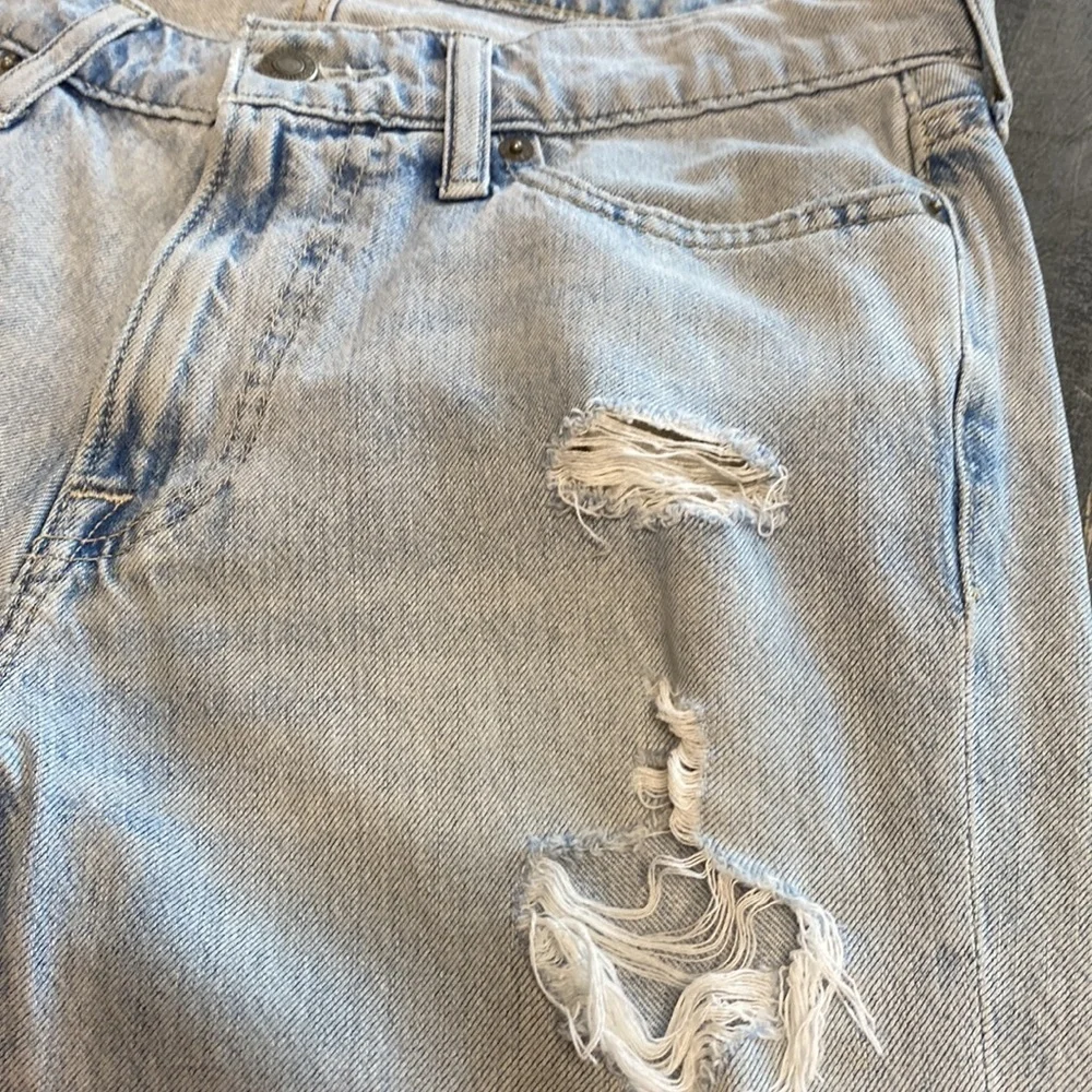 Abercrombie & Fitch Light Wash Distressed Langdon Slim Jeans Size 29 x 30